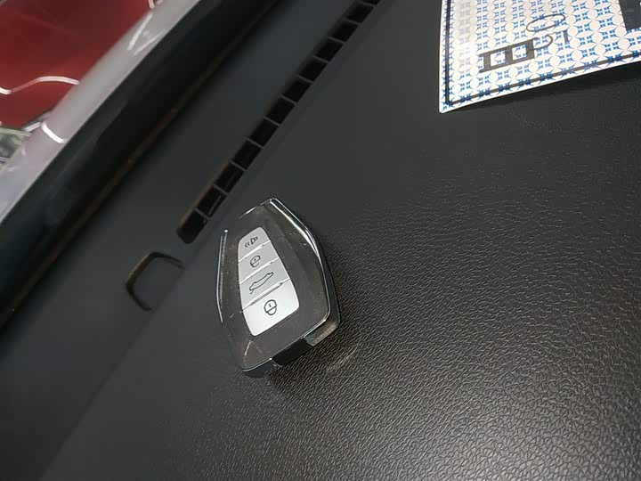 Geely Geometry E Firefly 2024 2024款 301km 龙腾版