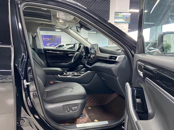 Toyota Highlander 2024 2024款 380T 四驱尊贵版 7座