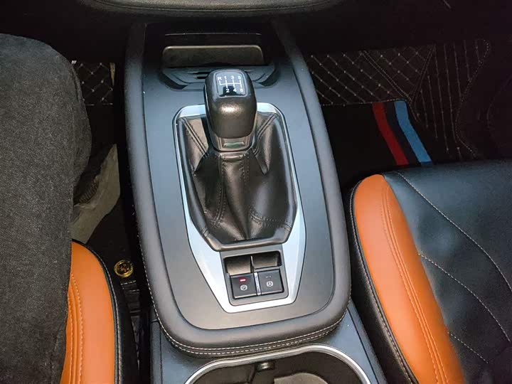 Jetour X70M 2021 2021款 1.5T 手动都市伙伴型 7座