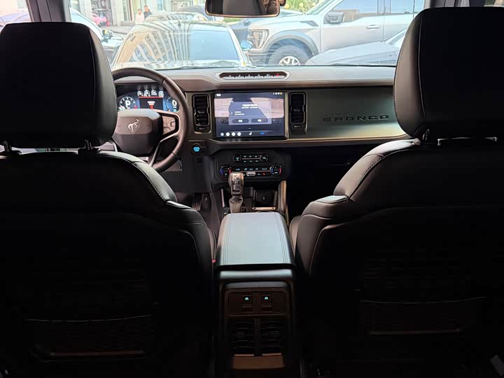 Ford Bronco 2024 2024款 2.3T 大沼泽地