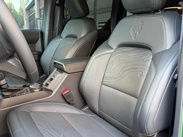 Ford Bronco 2024 2024款 2.3T 大沼泽地