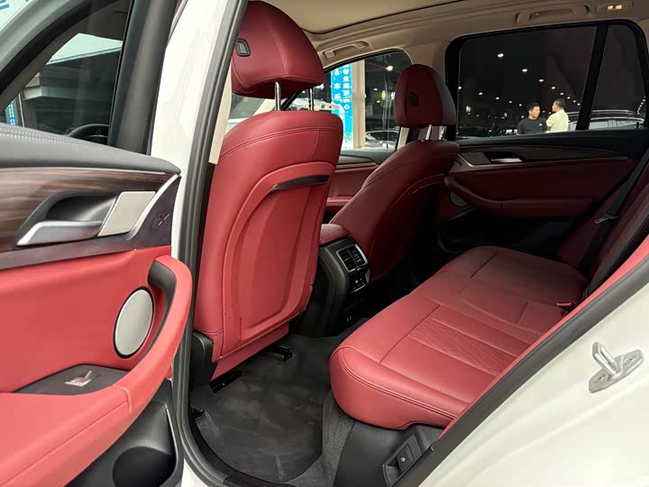 BMW X3 2023 2023款 xDrive30i 领先型 M曜夜套装