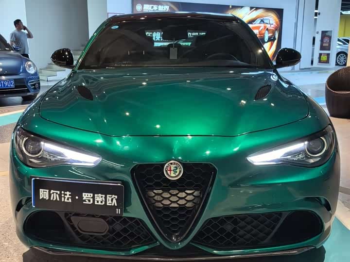 Alfa Romeo Giulia 2022 2022款 2.9T 四叶草版