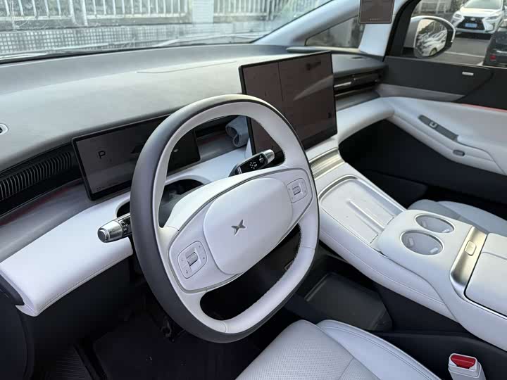 XPeng X9 2025 2025款 纯电 650长续航 Max