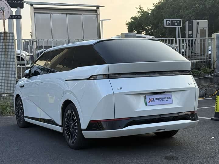 XPeng X9 2025 2025款 纯电 650长续航 Max