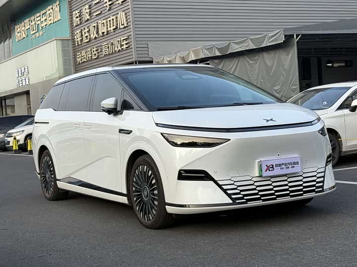 XPeng X9 2025 2025款 纯电 650长续航 Max