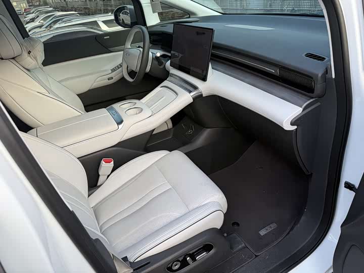 XPeng X9 2025 2025款 纯电 650长续航 Max