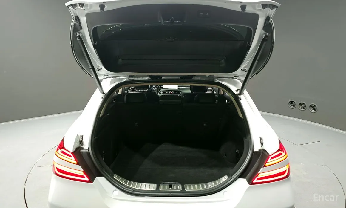 Genesis G70 2022 Gasoline 2.0T 2WD