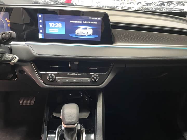 Ford Escort 2021 2021款 1.5L 自动铂金版