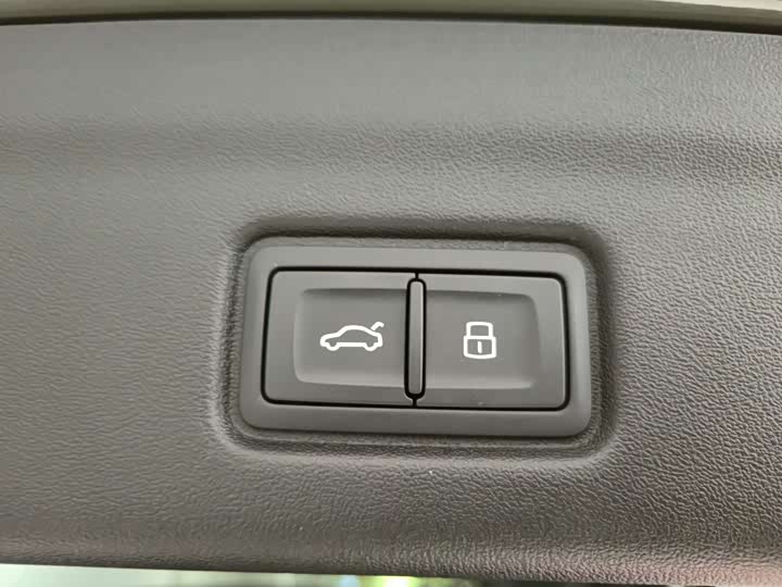 Audi Q6L e-tron 2026 2026款 首发领航版