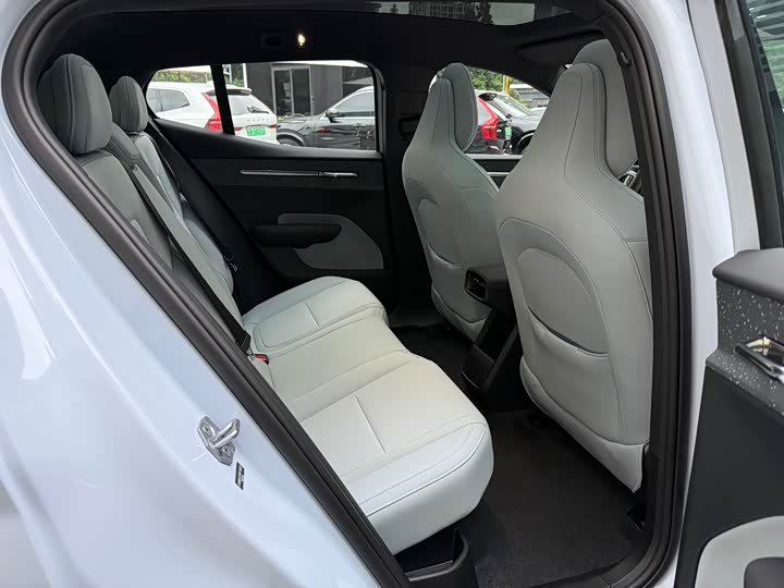 Volvo EX30 2025 2025款 后驱长续航版 Ultra