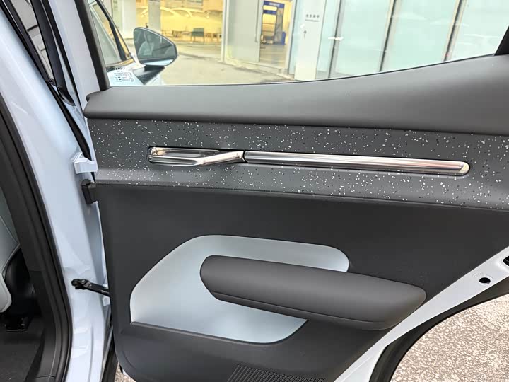 Volvo EX30 2025 2025款 后驱长续航版 Ultra