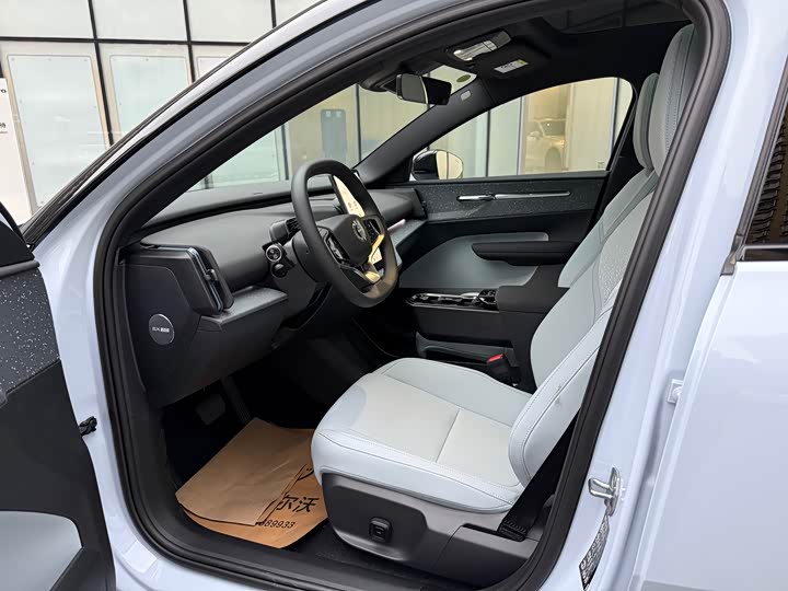 Volvo EX30 2025 2025款 后驱长续航版 Ultra