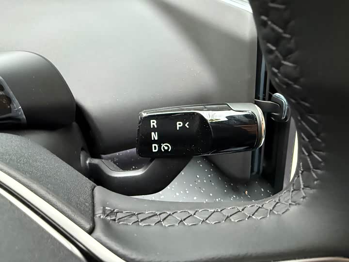 Volvo EX30 2025 2025款 后驱长续航版 Ultra