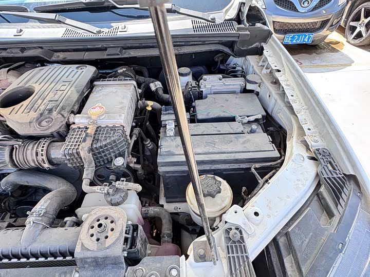 Maxus T70 2021 2021款 2.0T柴油自动四驱豪华版长箱高底盘