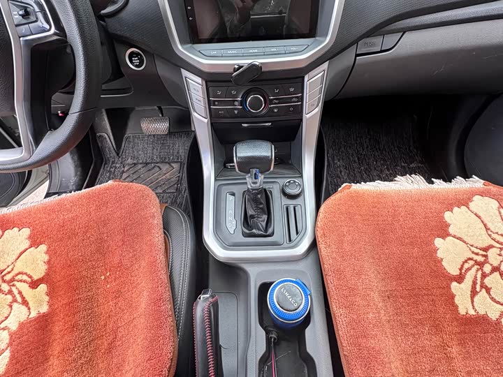 Maxus T70 2021 2021款 2.0T柴油自动四驱豪华版长箱高底盘