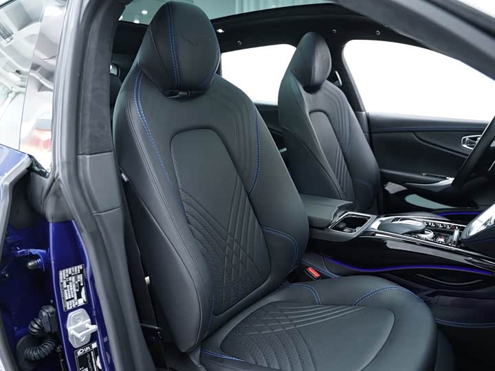 Aston Martin DBX 2024 2024款 3.0T STRAIGHT-SIX