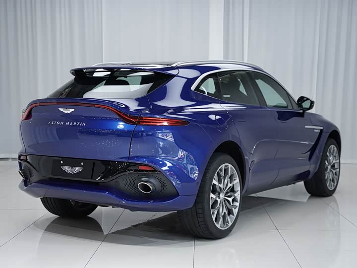 Aston Martin DBX 2024 2024款 3.0T STRAIGHT-SIX