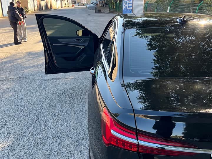 Audi A6L Hybrid 2022 2022款 55 TFSI e quattro