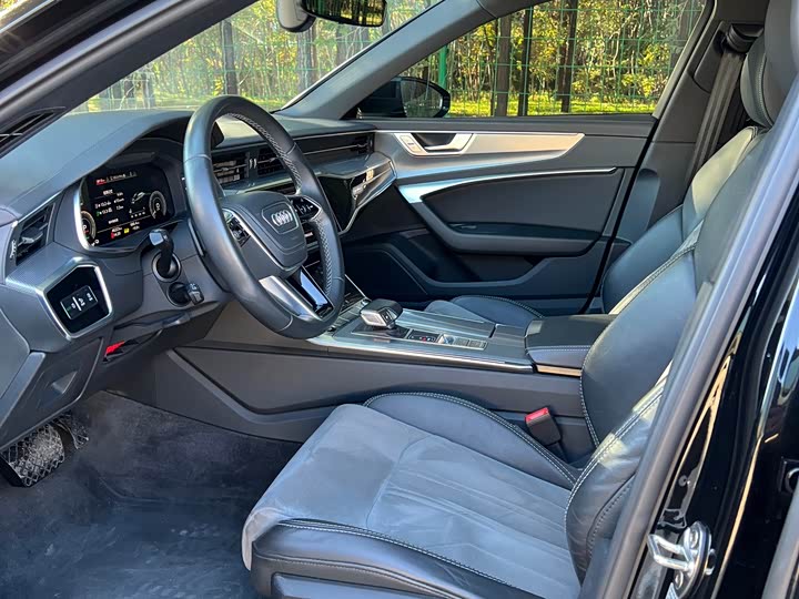 Audi A6L Hybrid 2022 2022款 55 TFSI e quattro