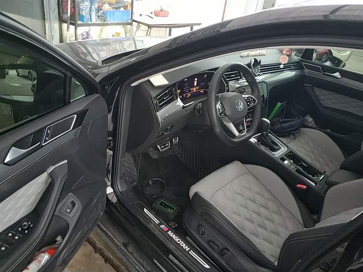 Volkswagen Magotan 2025 2025款 众享款 280TSI DSG豪华型