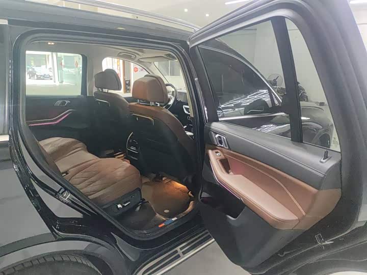 BMW X7 2023 2023款 xDrive40i 领先型豪华套装
