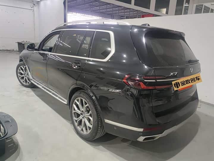 BMW X7 2023 2023款 xDrive40i 领先型豪华套装