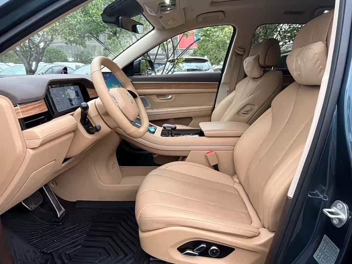 Aito M7 2024 2024款 1.5T 智驾四驱Ultra版 5座