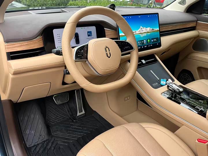 Aito M7 2024 2024款 1.5T 智驾四驱Ultra版 5座