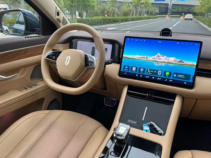 Aito M7 2024 2024款 1.5T 智驾四驱Ultra版 5座