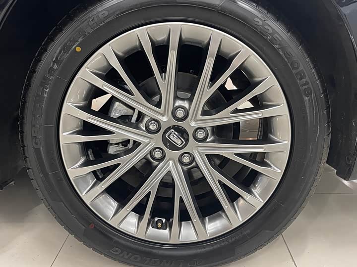 Bestune B70 2023 2023款 第三代 1.5T 自动乐享型70周年纪念版