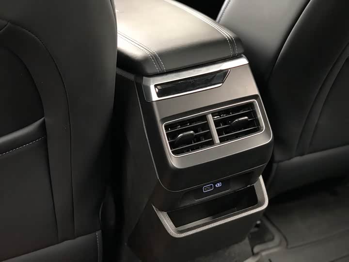 Geely Preface 2025 2025款 东方曜 2.0TD 望月版