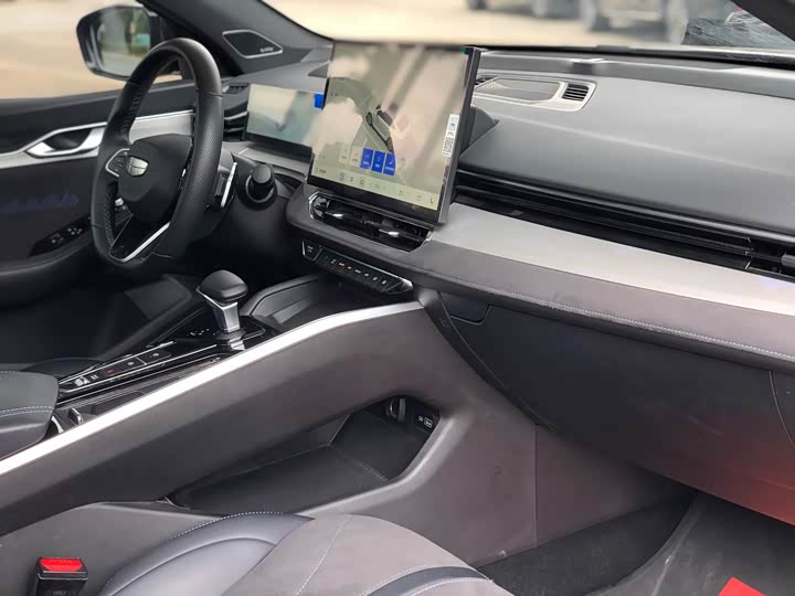 Geely Preface 2025 2025款 东方曜 2.0TD 望月版