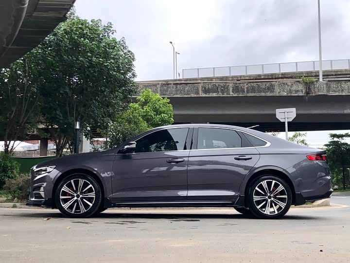 Geely Preface 2025 2025款 东方曜 2.0TD 望月版