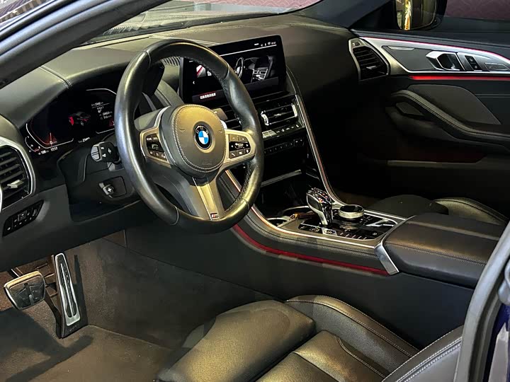 2022 BMW 8 Series