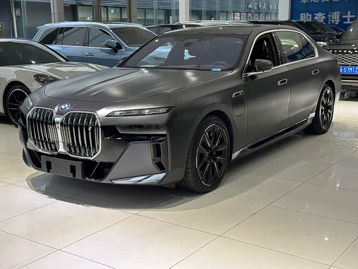 BMW i7 2023 2023款 eDrive50L 尊享M运动套装