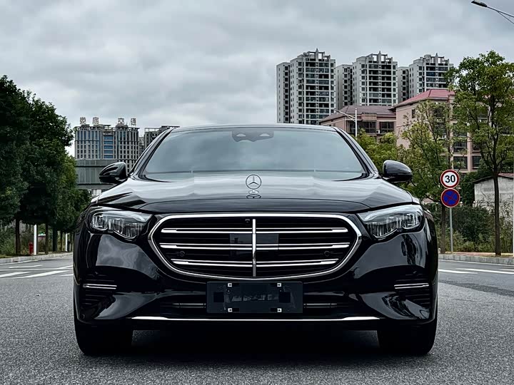 Mercedes-Benz E-Class 2025 2025款 E 300 L 时尚型