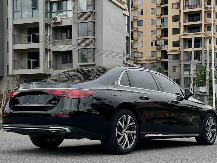 Mercedes-Benz E-Class 2025 2025款 E 300 L 时尚型