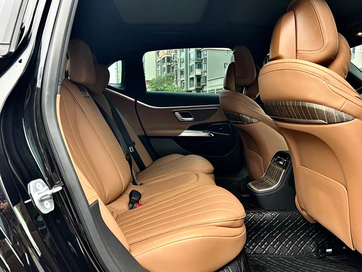 Mercedes-Benz E-Class 2025 2025款 E 300 L 时尚型