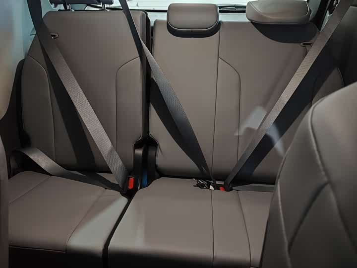 Toyota Granvia 2024 2024款 2.5L混动 舒适版