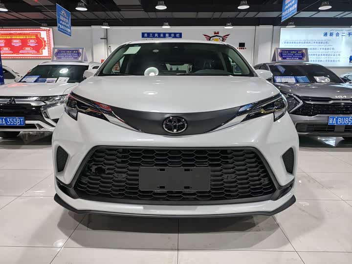 Toyota Granvia 2024 2024款 2.5L混动 舒适版