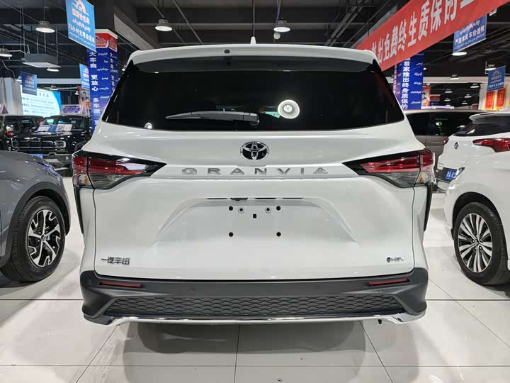 Toyota Granvia 2024 2024款 2.5L混动 舒适版
