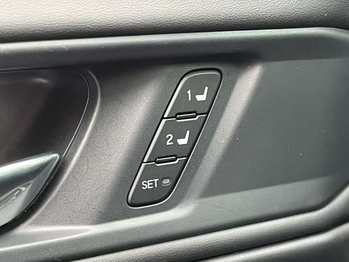 Honda Accord Hybrid 2023 2023款 2.0L e:PHEV 尊贵版