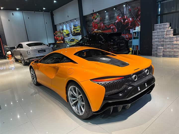 McLaren Artura 2023 2023款 3.0T Hybrid 标准型