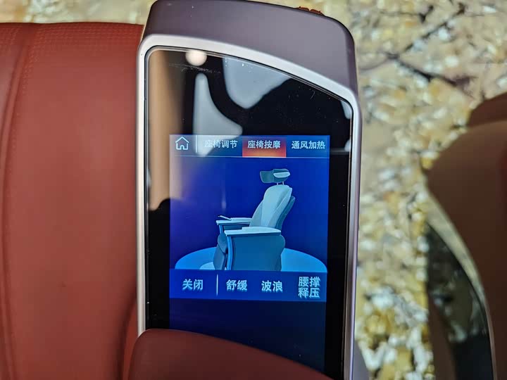 Ford Transit T8 2024 2024款 T8 2.3T柴油自动长轴高顶15座商旅版3/2/3/3/4后双胎