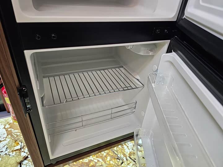 Ford Transit T8 2024 2024款 T8 2.3T柴油自动长轴高顶15座商旅版3/2/3/3/4后双胎