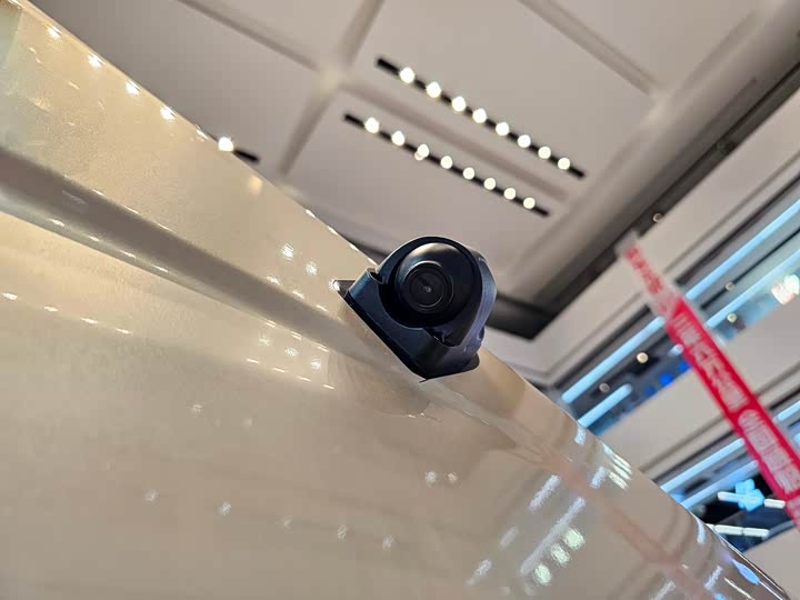 Ford Transit T8 2024 2024款 T8 2.3T柴油自动长轴高顶15座商旅版3/2/3/3/4后双胎