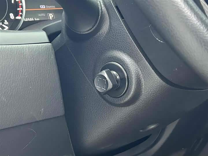 Nissan Armada 2023 2023款 ARMADA 5.6L 无敌舰队旗舰版