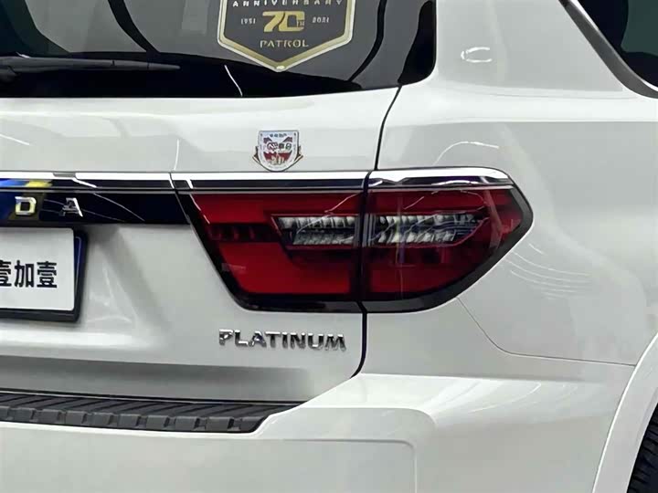 Nissan Armada 2023 2023款 ARMADA 5.6L 无敌舰队旗舰版