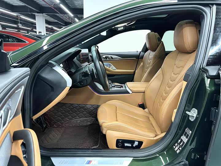 BMW 8 Series 2022 2022款 840i xDrive 四门轿跑车 M运动套装